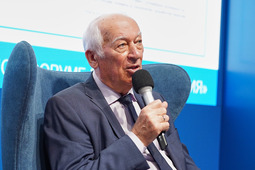 Владимир Степанович Вовк, д.г-м.н., советник генерального директора "Газпром нефть шельф", автор книги "Энергия высоких широт"